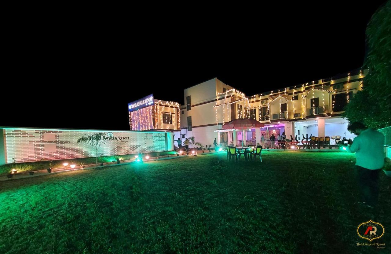 Hotel Aayes And Resort Shanti Niketan Exterior photo